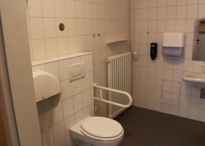 Jugendhaus West Деревянный коттедж Шпикерог